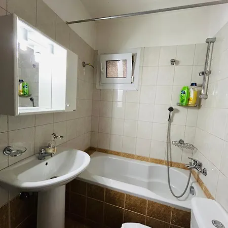 Basis Apartment *