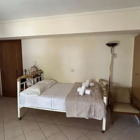 Apartment Basis Karpenisi